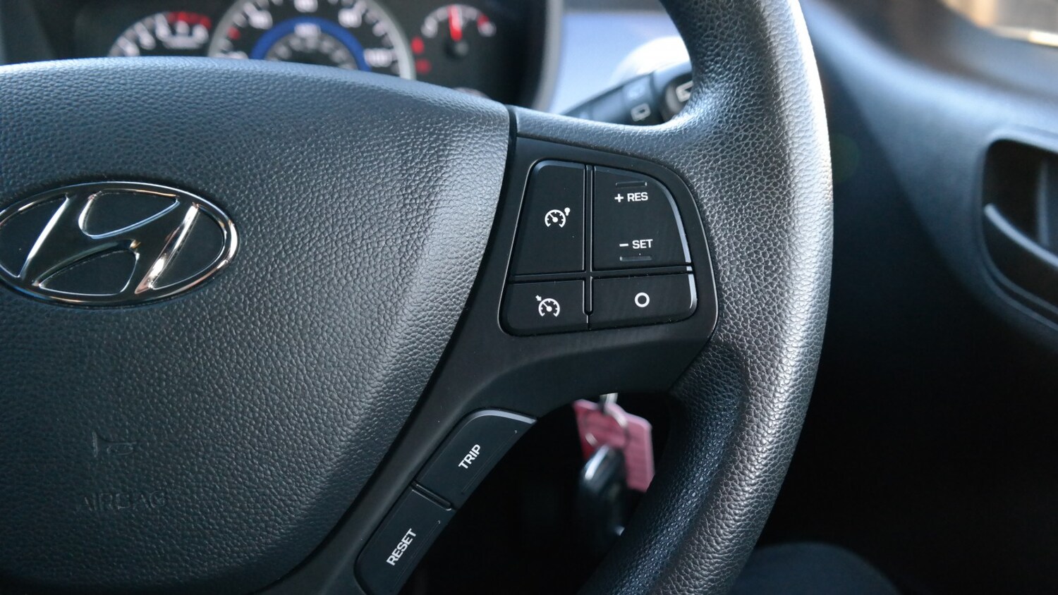 Used Hyundai i10 2014 for sale - 77465745: Photo 18