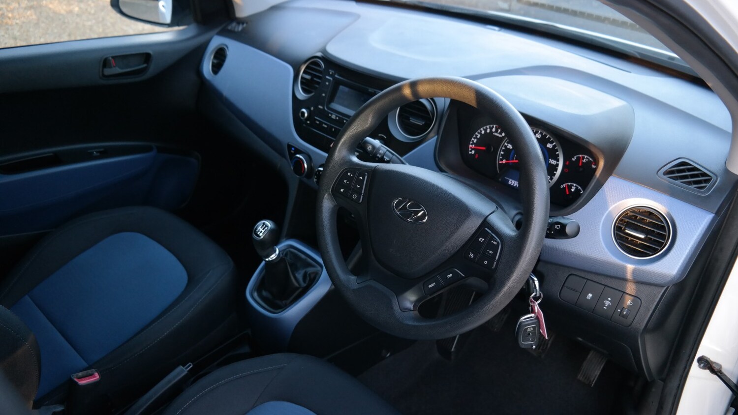 Used Hyundai i10 2014 for sale - 77465745: Photo 8
