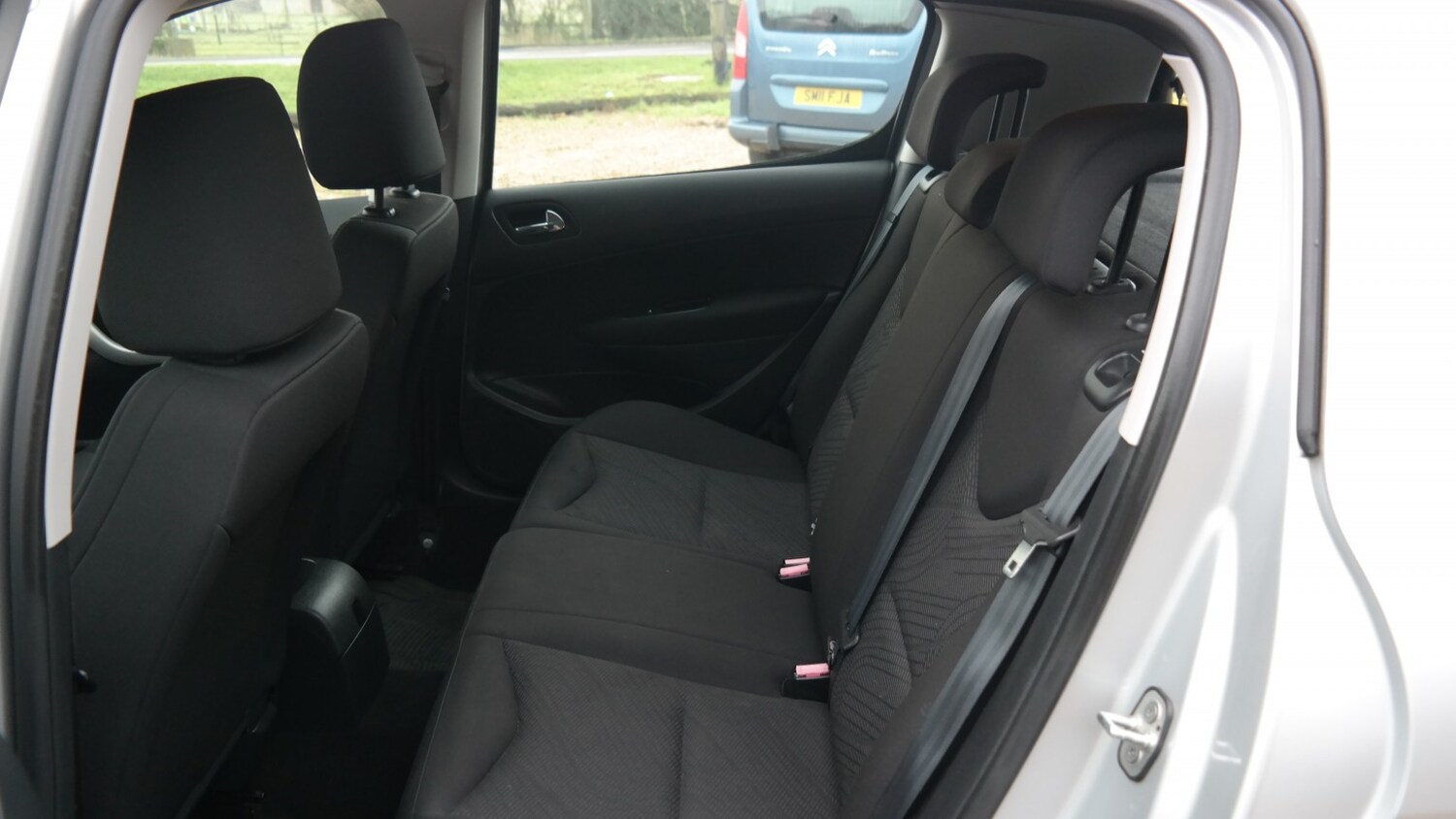 Used Peugeot 308 2010 for sale - 77363652: Photo 12