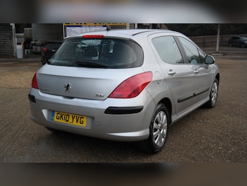 Used Peugeot 308 2010 for sale - 77363652: Photo