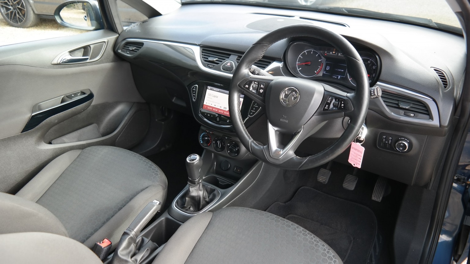 Used Vauxhall Corsa 2015 for sale - 77668467: Photo 8