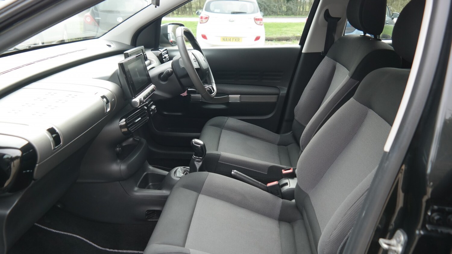 Used Citroen C4 Cactus 2017 for sale - 77851395: Photo 13