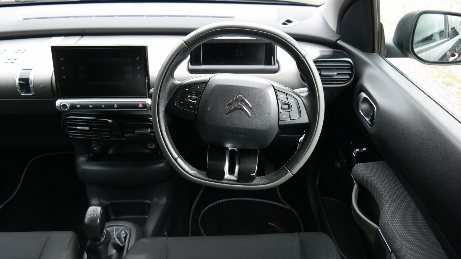 Used Citroen C4 Cactus 2017 for sale - 77851395: Photo 15