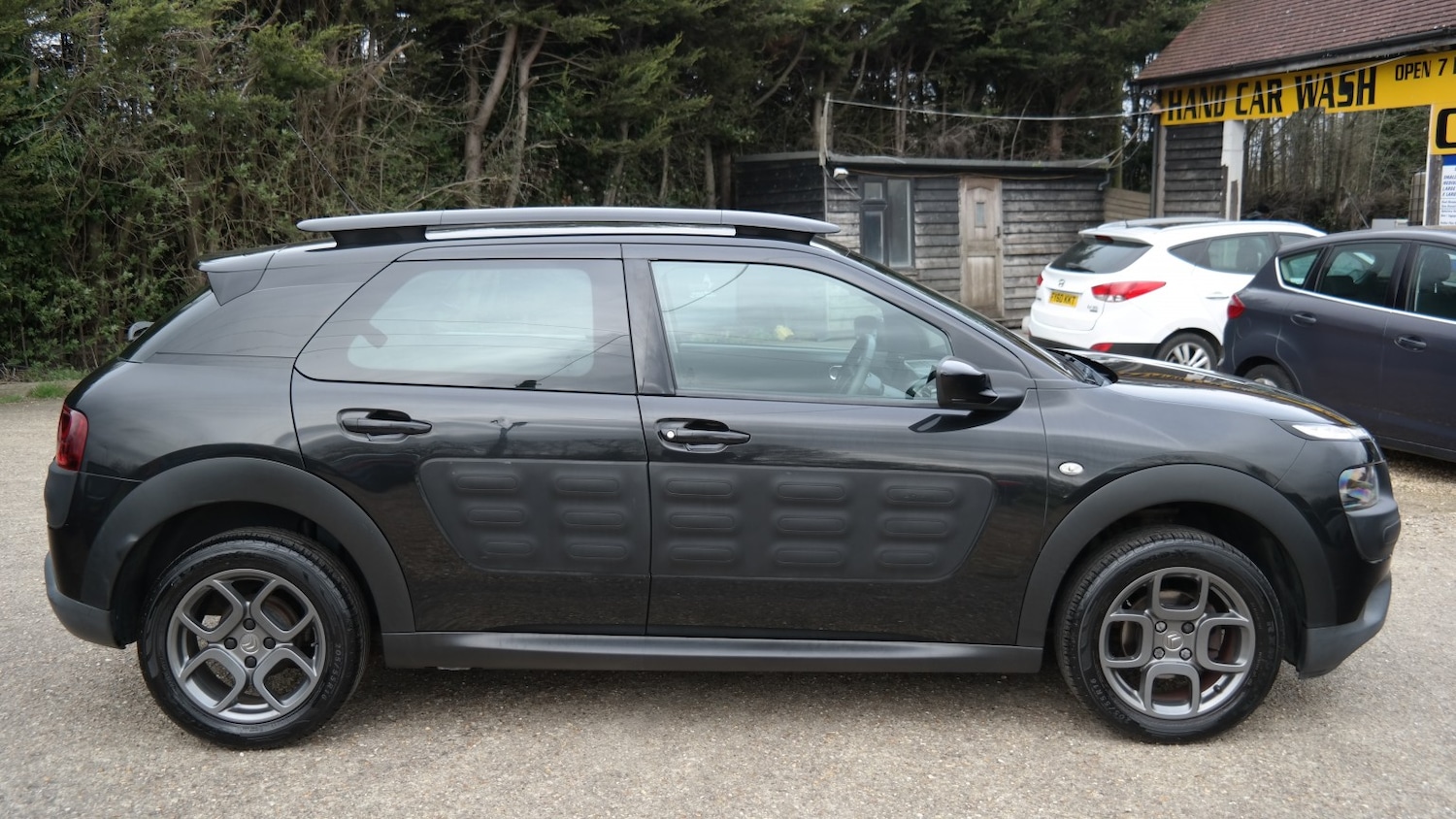 Used Citroen C4 Cactus 2017 for sale - 77851395: Photo 2