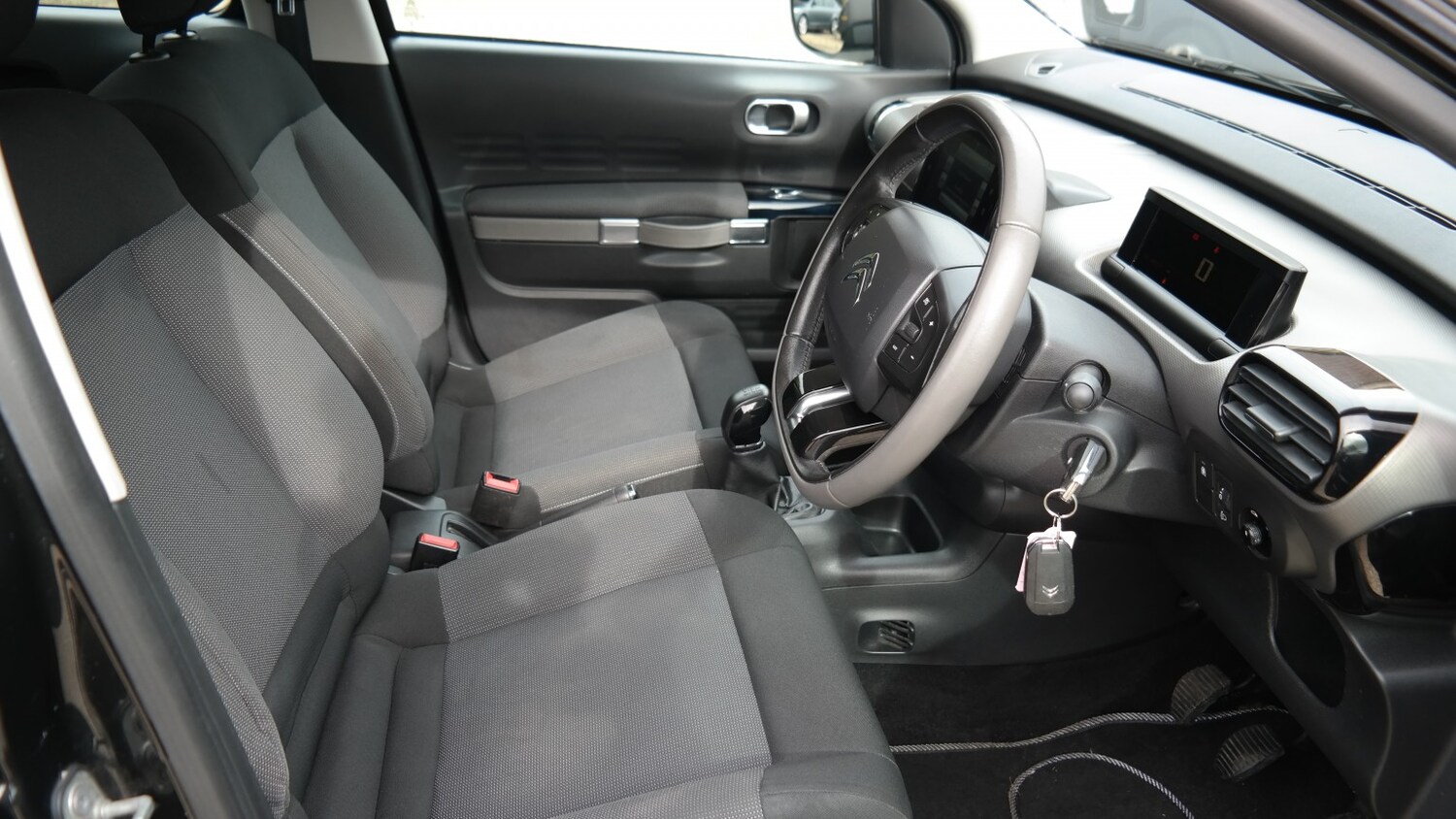 Used Citroen C4 Cactus 2017 for sale - 77851395: Photo 9