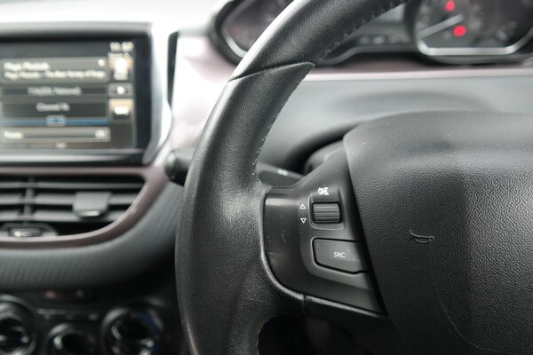 Used Peugeot 2008 2015 for sale - 75428762: Photo 19