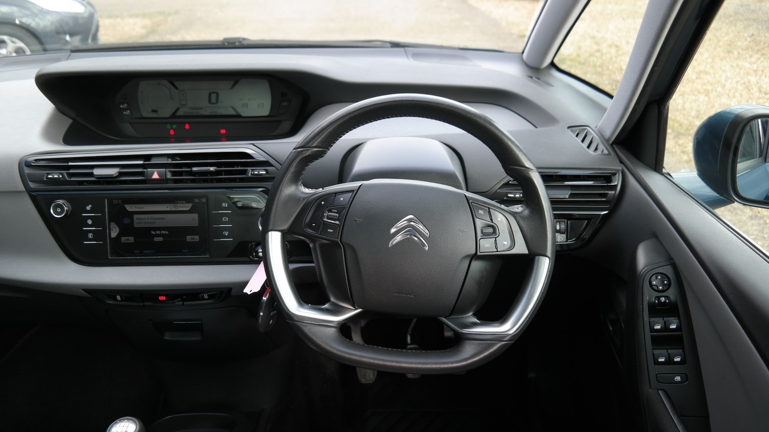 Used Citroen C4 Picasso 2016 for sale - 77836835: Photo 15