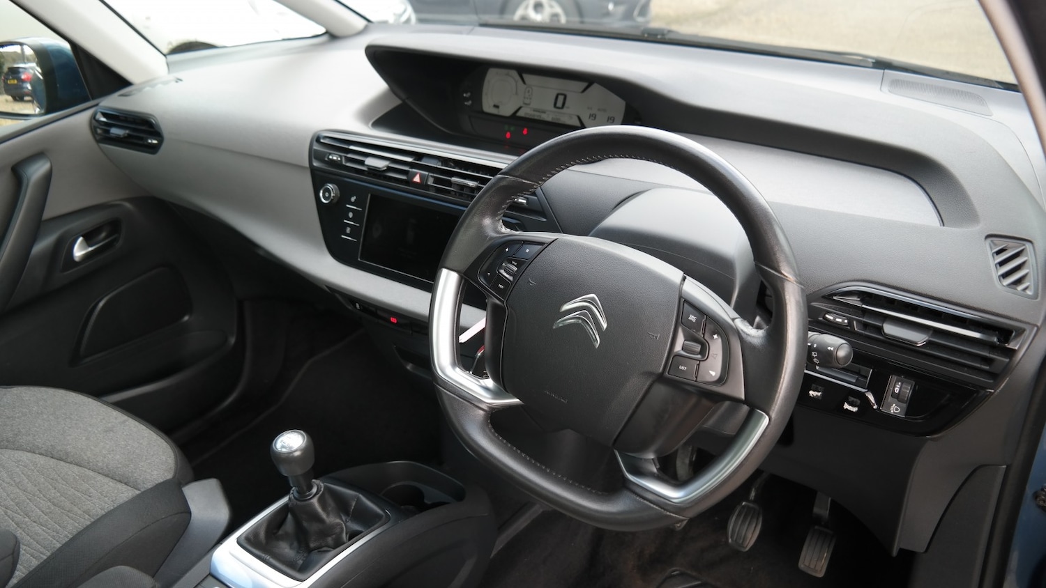 Used Citroen C4 Picasso 2016 for sale - 77836835: Photo 8