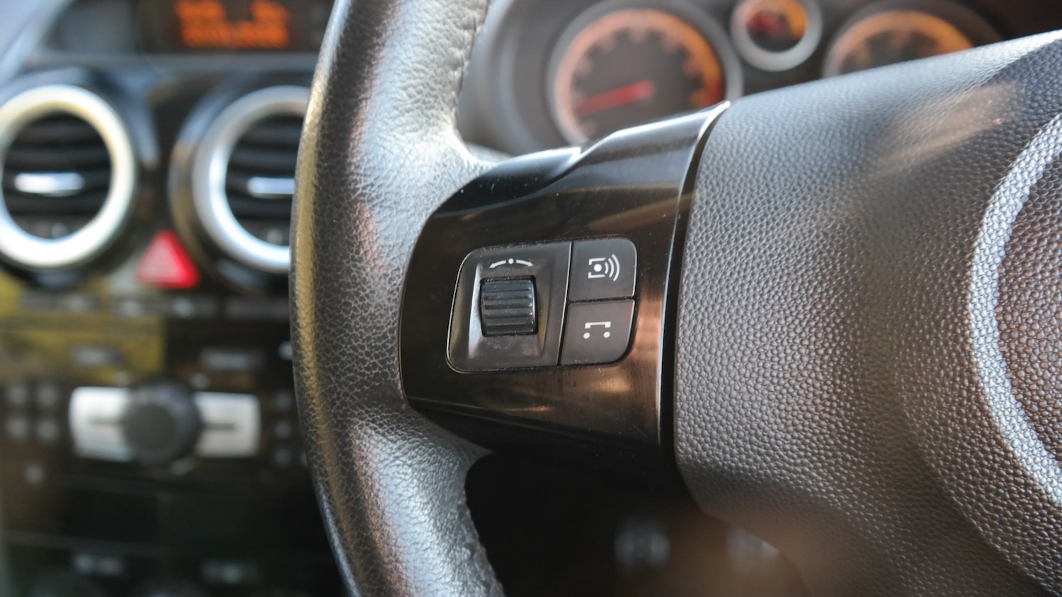 Used Vauxhall Corsa 2014 for sale - 77264456: Photo 15