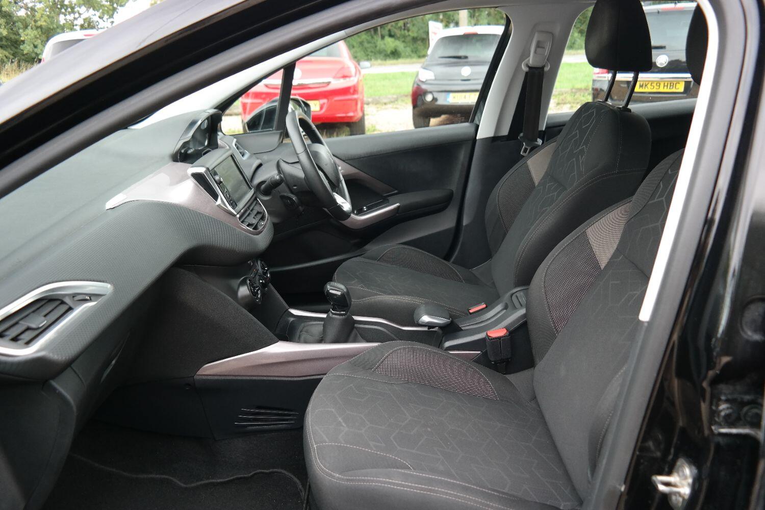 Used Peugeot 2008 2015 for sale - 76793175: Photo 13