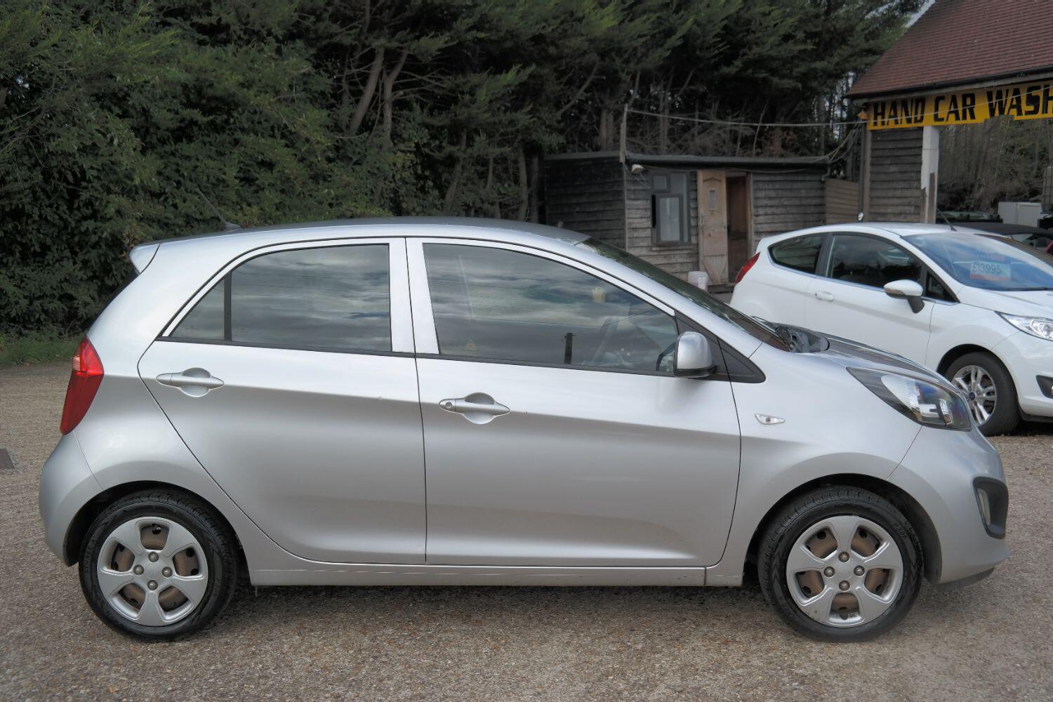 Used Kia Picanto 2011 for sale - 76035555: Photo 2