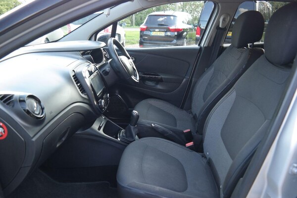 Used Renault Captur 2015 for sale - 74406119: Photo 13