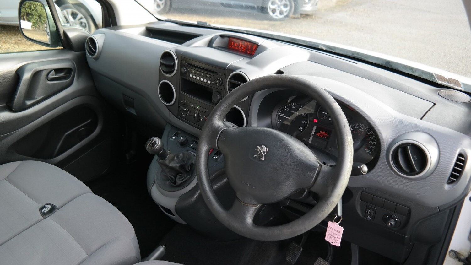 Used Peugeot Partner 2012 for sale - 77487232: Photo 8