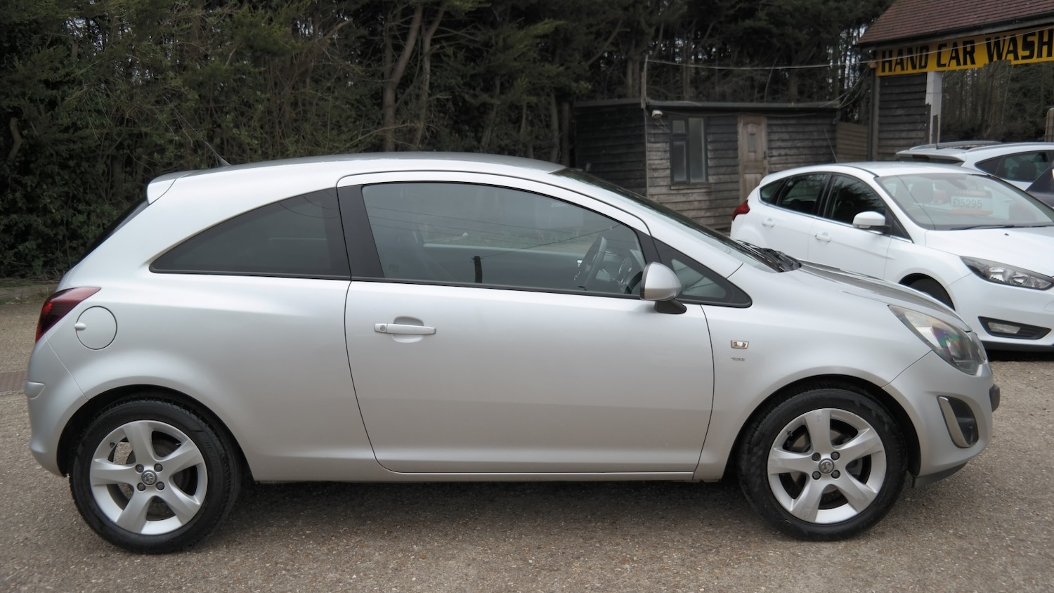Used Vauxhall Corsa 2013 for sale - 77851220: Photo 2
