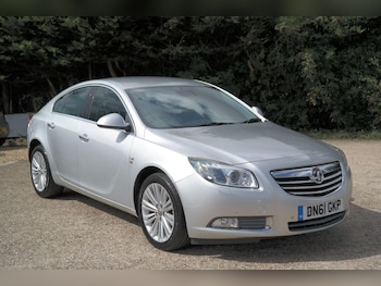 Vauxhall - Insignia