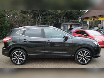 Used Nissan Qashqai 2015 for sale - 77494680: Photo
