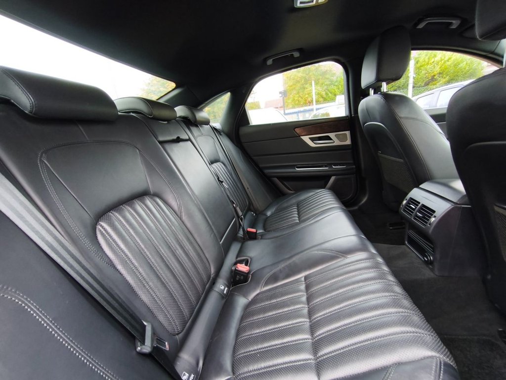 Used Jaguar XF 2017 for sale - 76178496: Photo 15