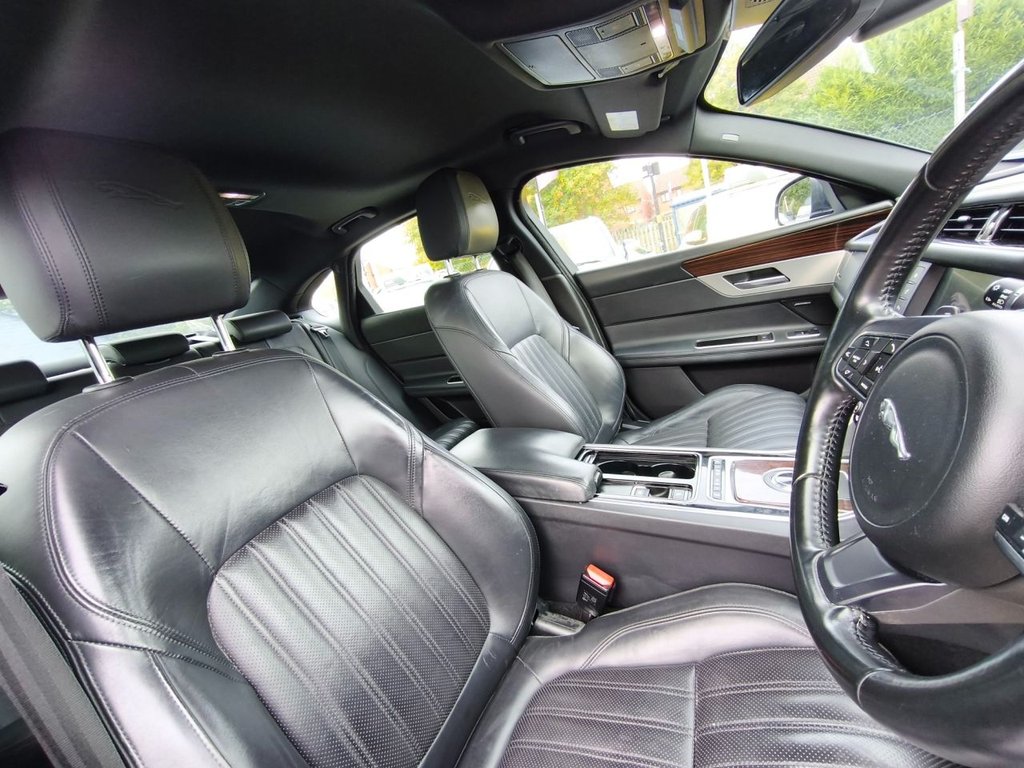 Used Jaguar XF 2017 for sale - 76178496: Photo 7