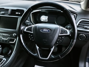 Used Ford Mondeo 2016 for sale - 76500954: Photo