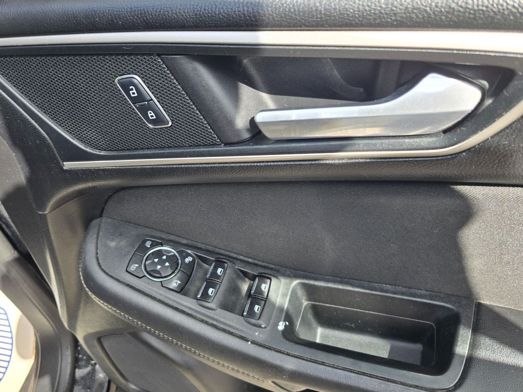 Used Ford Galaxy 2017 for sale - 76139527: Photo 17