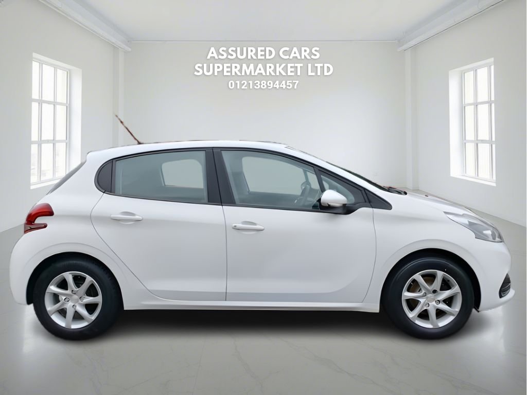 Used Peugeot 208 2017 for sale - 76558653: Photo 9