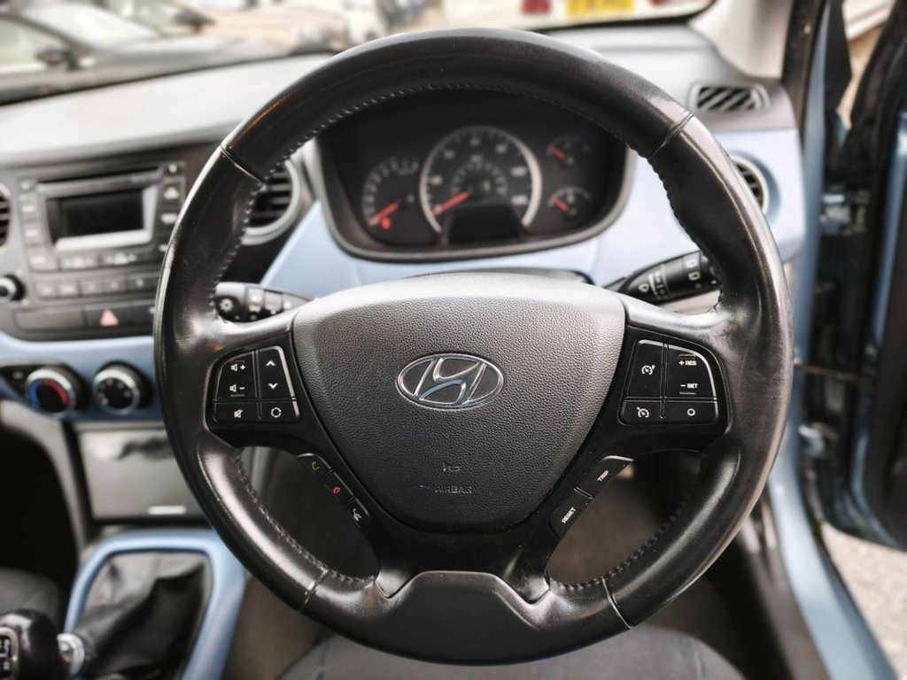 Used Hyundai i10 2016 for sale - 76710837: Photo 3