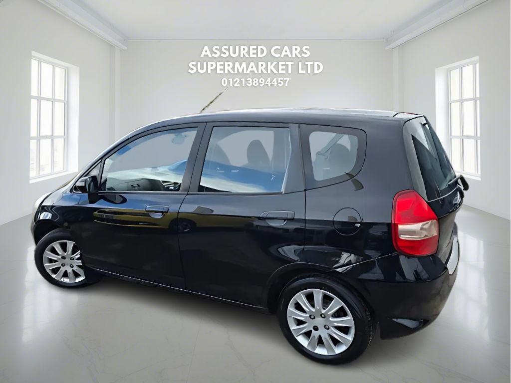 Used Honda Jazz 2005 for sale - 76139525: Photo 5