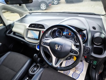 Used Honda Jazz 2023 for sale - 76139451: Photo 4