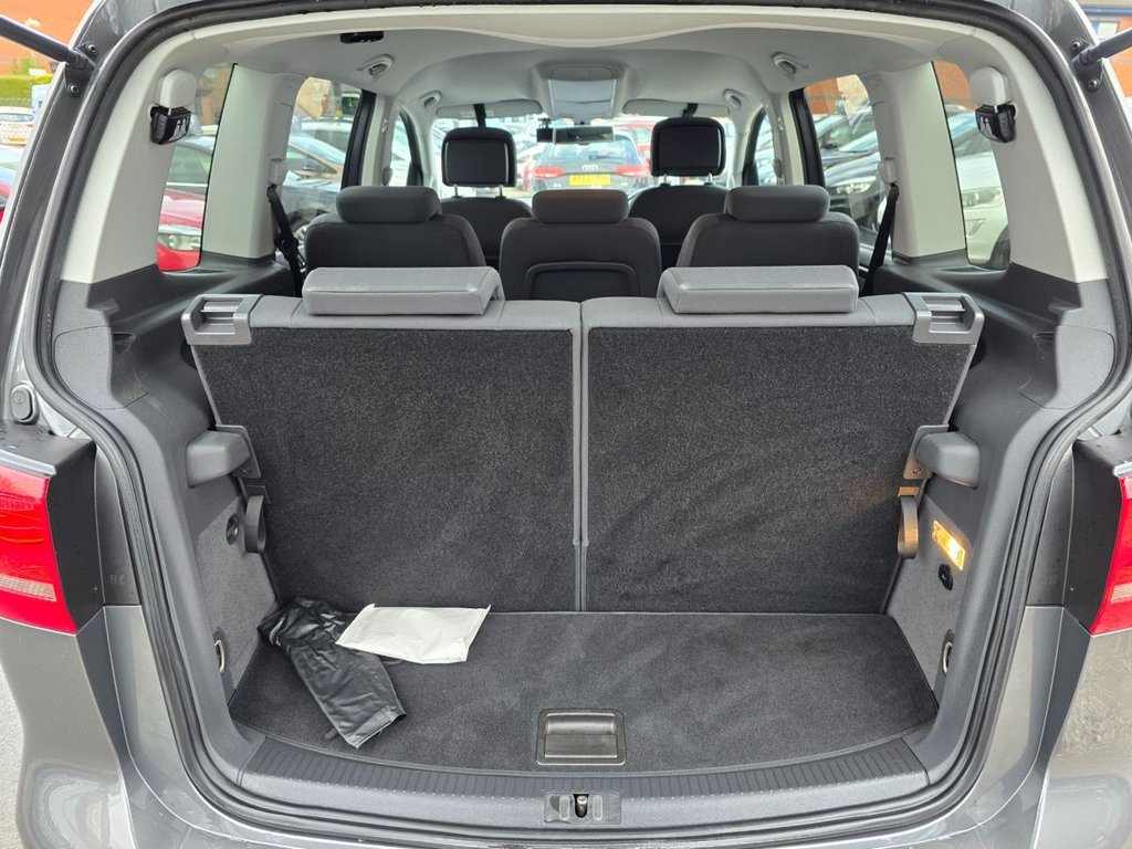 Used Volkswagen Touran 2014 for sale - 76841602: Photo 28