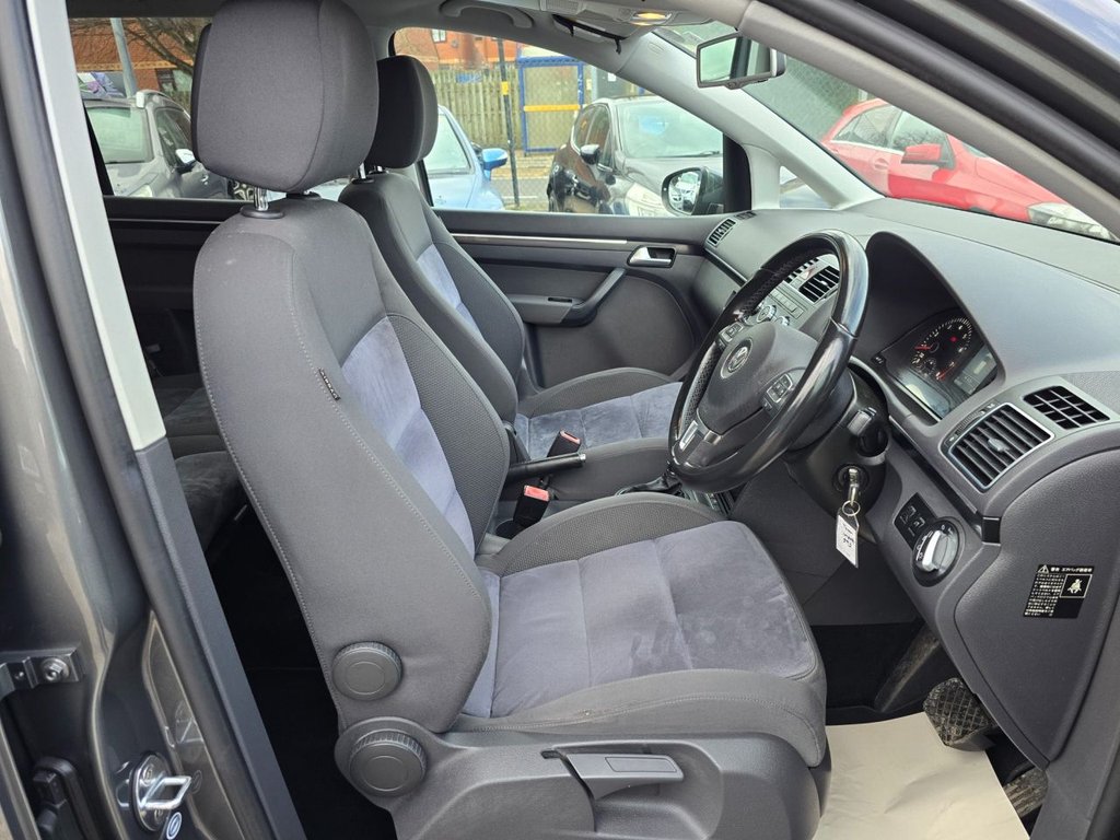 Used Volkswagen Touran 2014 for sale - 76841602: Photo 7