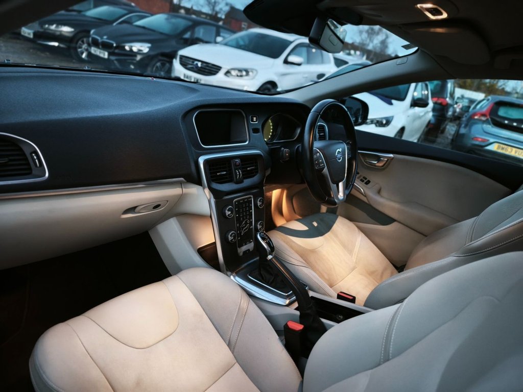 Used Volvo V40 2014 for sale - 76768442: Photo 16