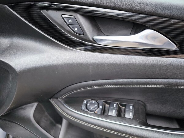 Used Vauxhall Insignia 2018 for sale - 76139443: Photo 25