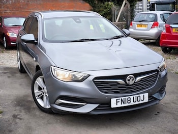 Used Vauxhall Insignia 2018 for sale - 76139443: Photo 2