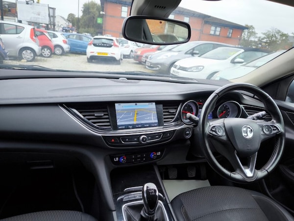 Used Vauxhall Insignia 2018 for sale - 76139443: Photo 7