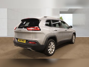 Used Jeep Cherokee 2015 for sale - 79178284: Photo