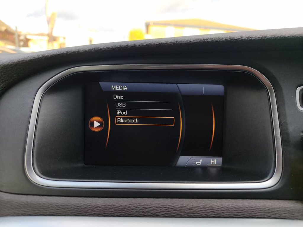 Used Volvo V40 2014 for sale - 76768337: Photo 21