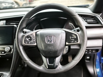 Used Honda Civic 2017 for sale - 76481647: Photo