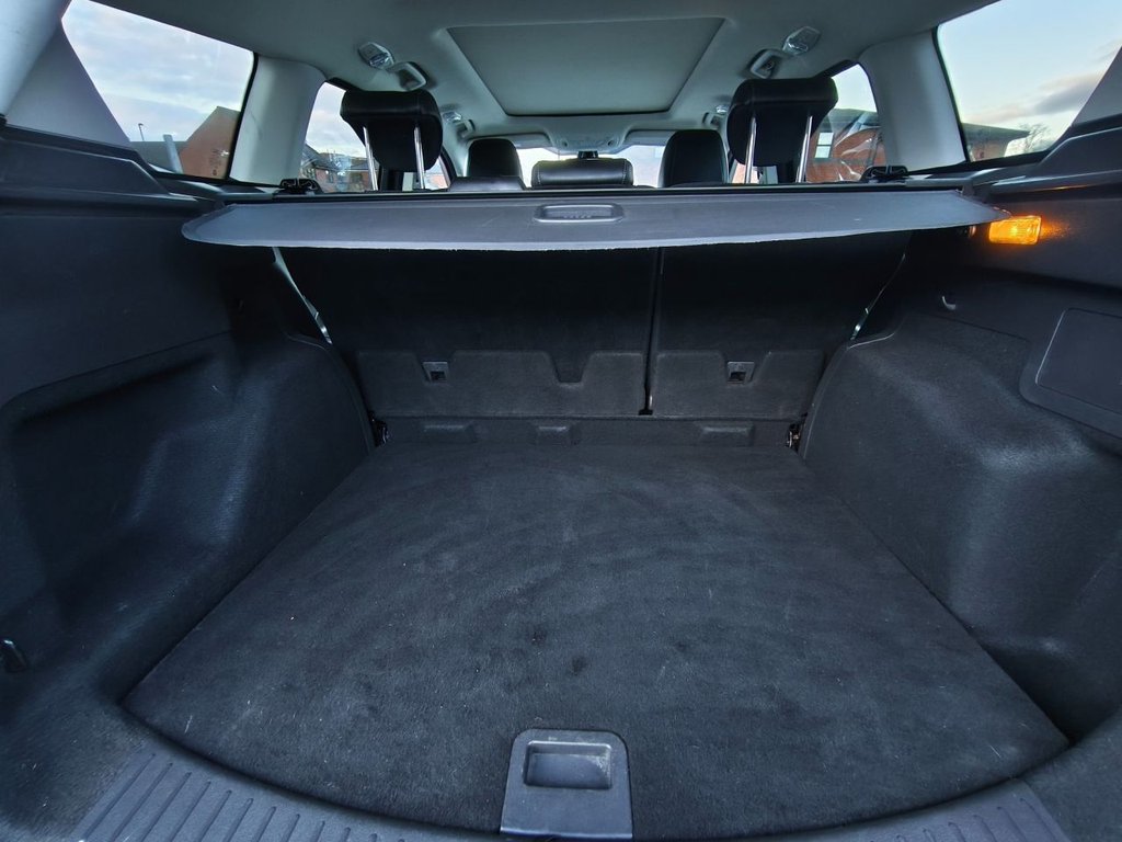 Used Ford Kuga 2015 for sale - 76914708: Photo 17