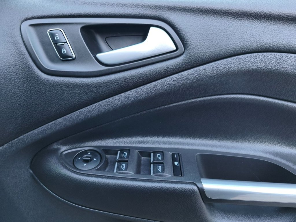 Used Ford Kuga 2015 for sale - 76914708: Photo 19