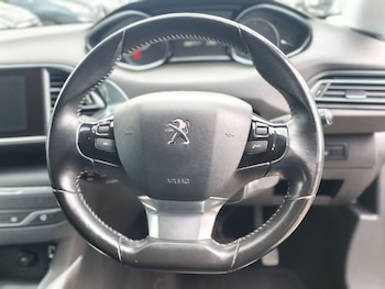 Used Peugeot 308 2015 for sale - 79178294: Photo