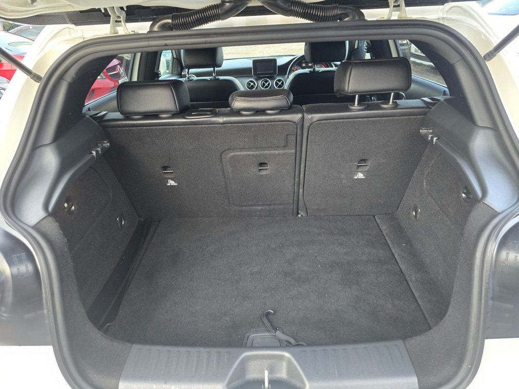 Used Mercedes-Benz A-Class 2015 for sale - 76934557: Photo 24