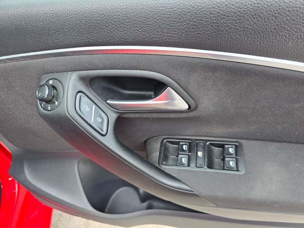 Used Volkswagen Polo 2015 for sale - 76367363: Photo 19