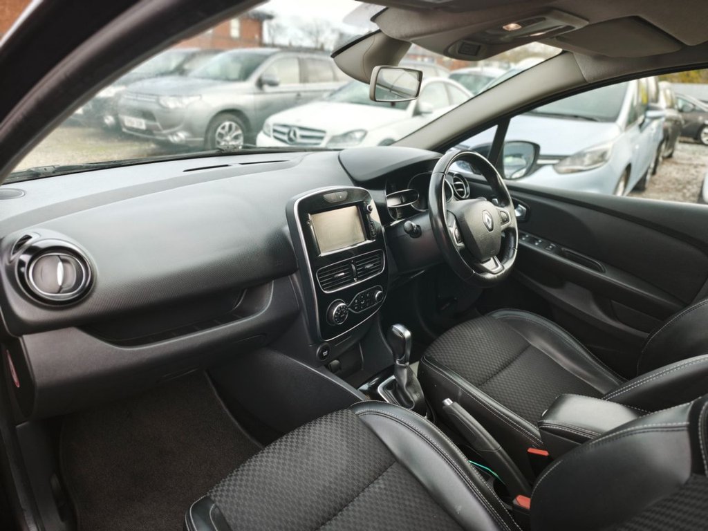 Used Renault Clio 2017 for sale - 76527105: Photo 15