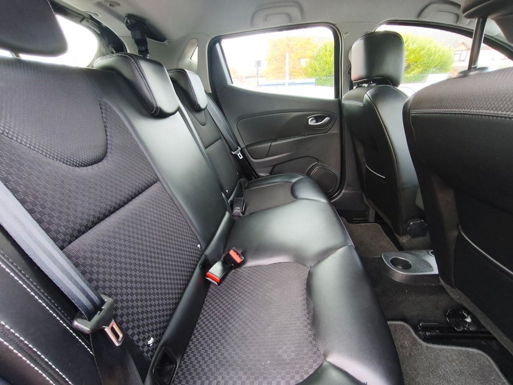 Used Renault Clio 2017 for sale - 76527105: Photo 19