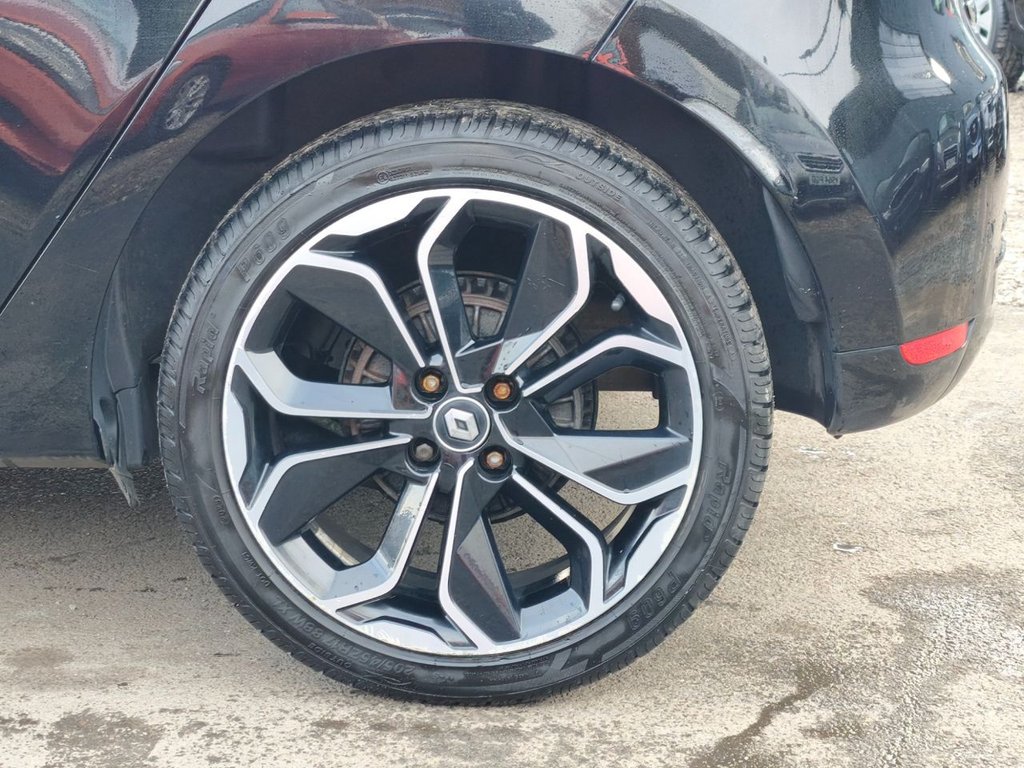 Used Renault Clio 2017 for sale - 76527105: Photo 23