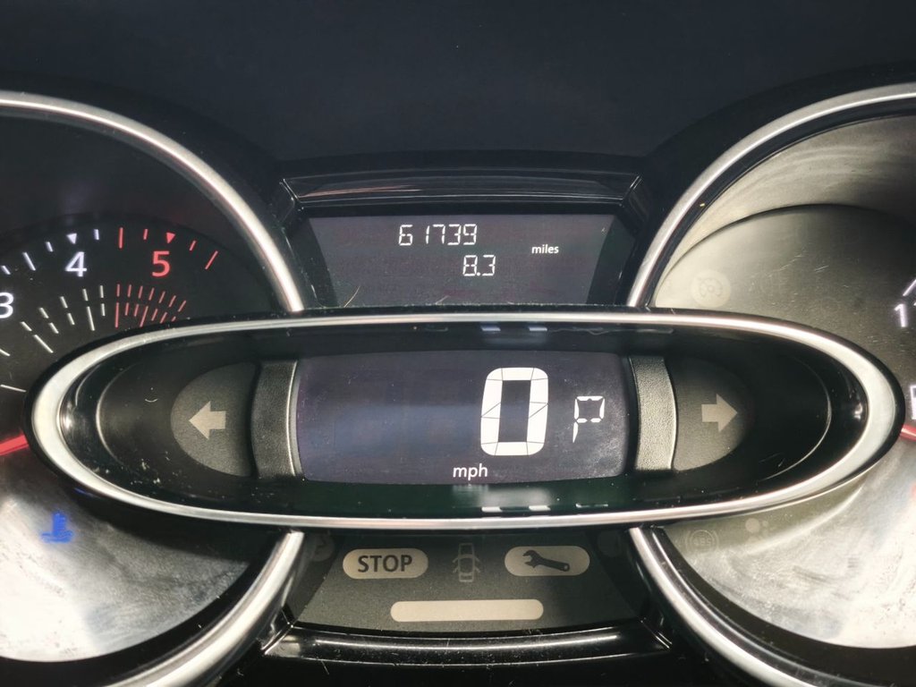 Used Renault Clio 2017 for sale - 76527105: Photo 29