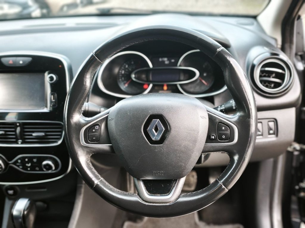 Used Renault Clio 2017 for sale - 76527105: Photo 3