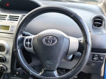 Used Toyota Yaris 2006 for sale - 78543622: Photo