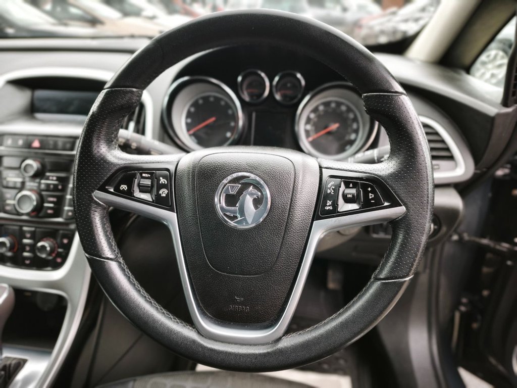 Used Vauxhall Astra GTC 2014 for sale - 76546852: Photo 3