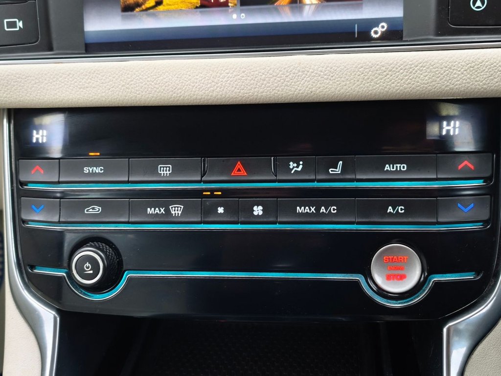 Used Jaguar XF 2015 for sale - 76985921: Photo 28